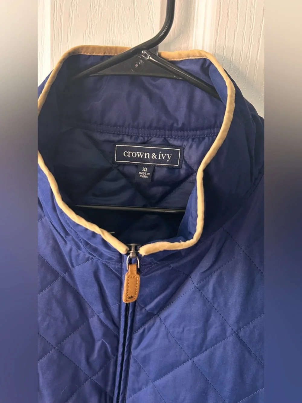 Crown & Ivy Full Zip Quilted Diamond Camel Tan Navy Blue Lining Vest Men's XL